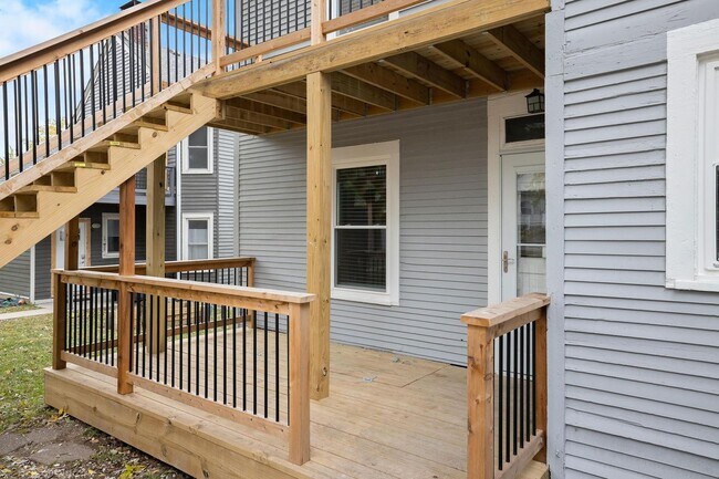 Building Photo - 4122 Locust St