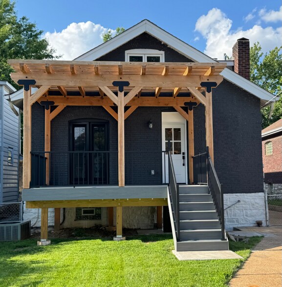 Building Photo - 5230 Bancroft Ave