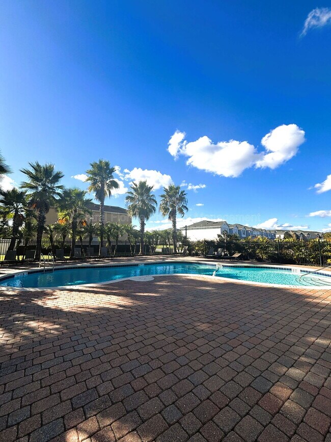 Building Photo - 16183 Old Ash Loop