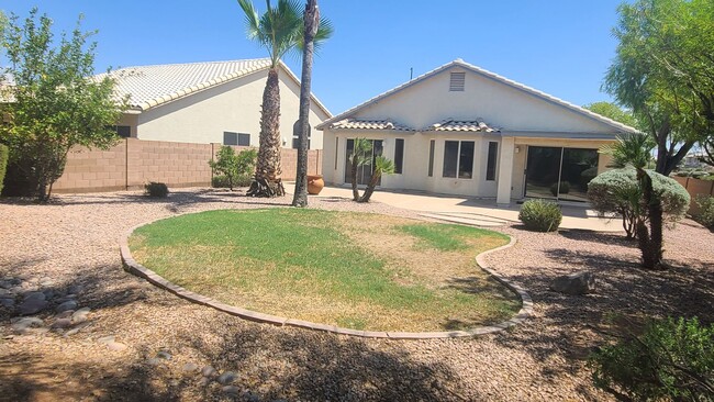 Building Photo - Remodeled 3-bedroom in El Dorado Lakes Gol...