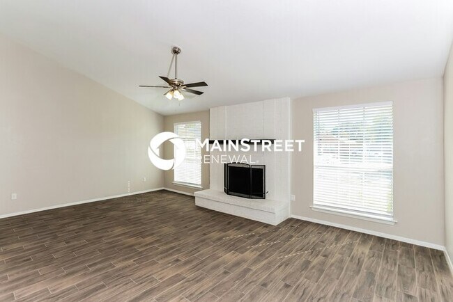 Building Photo - 817 Barcelona Cir