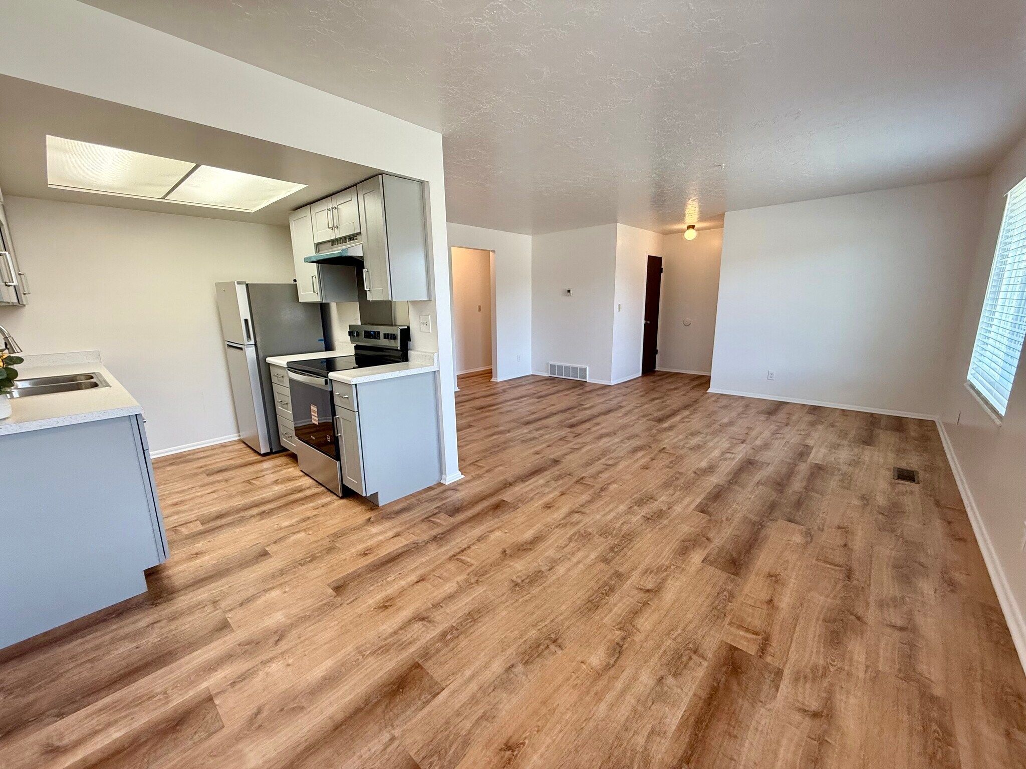 Building Photo - 4777 S 1800 W