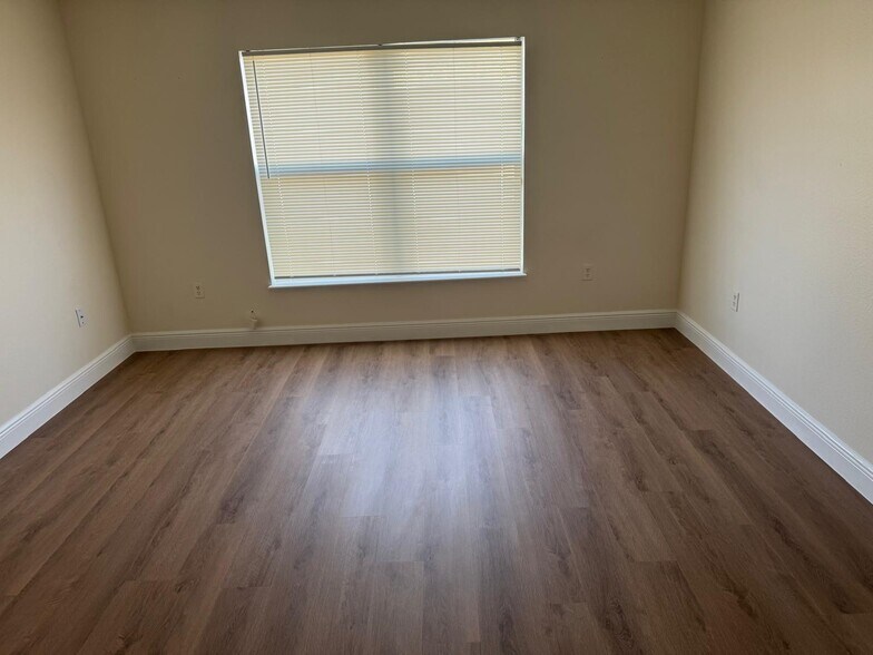 Building Photo - 11718 Pethrick Dr