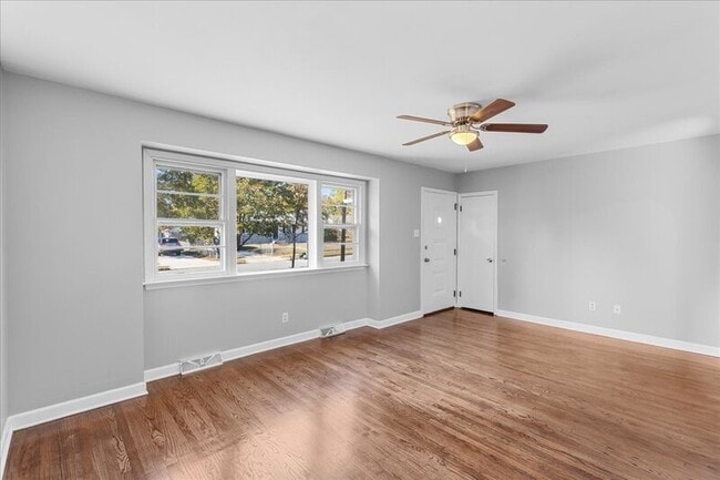 Building Photo - 128 E Military Dr