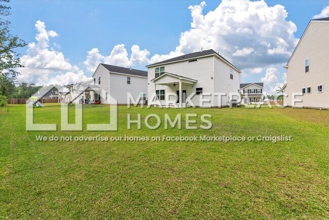 Building Photo - 296 Torslanda Ln