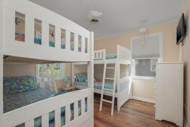 Building Photo - 4327 S Hammerhead Dr
