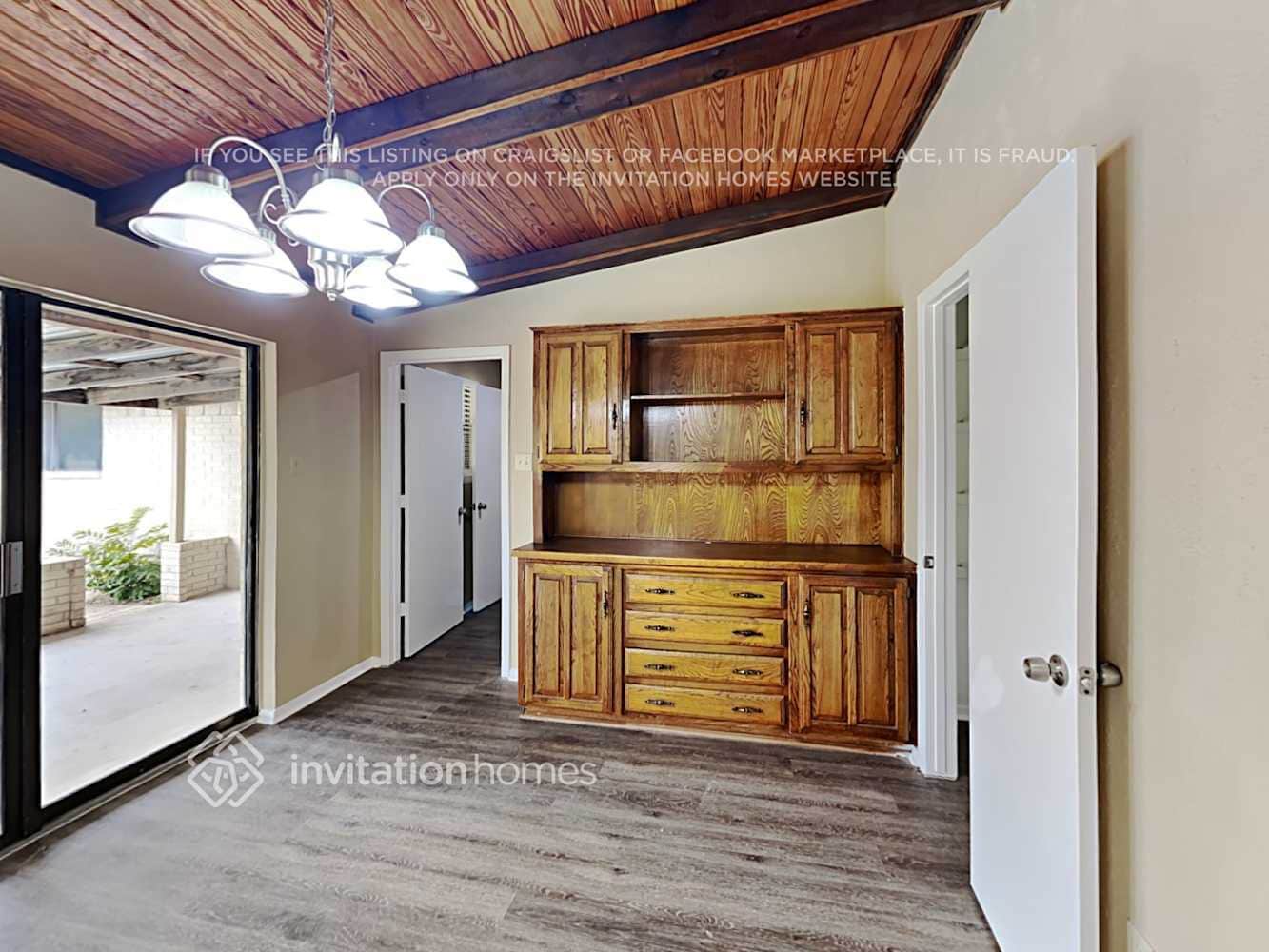 Building Photo - 427 Newcastle Dr