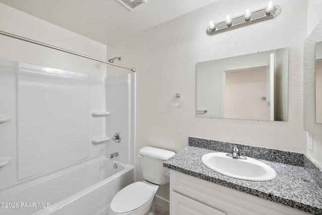 Building Photo - 6201 N Reata Dr