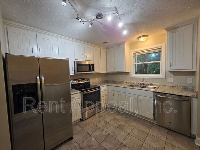 Building Photo - 2507 Queen Anne Ct