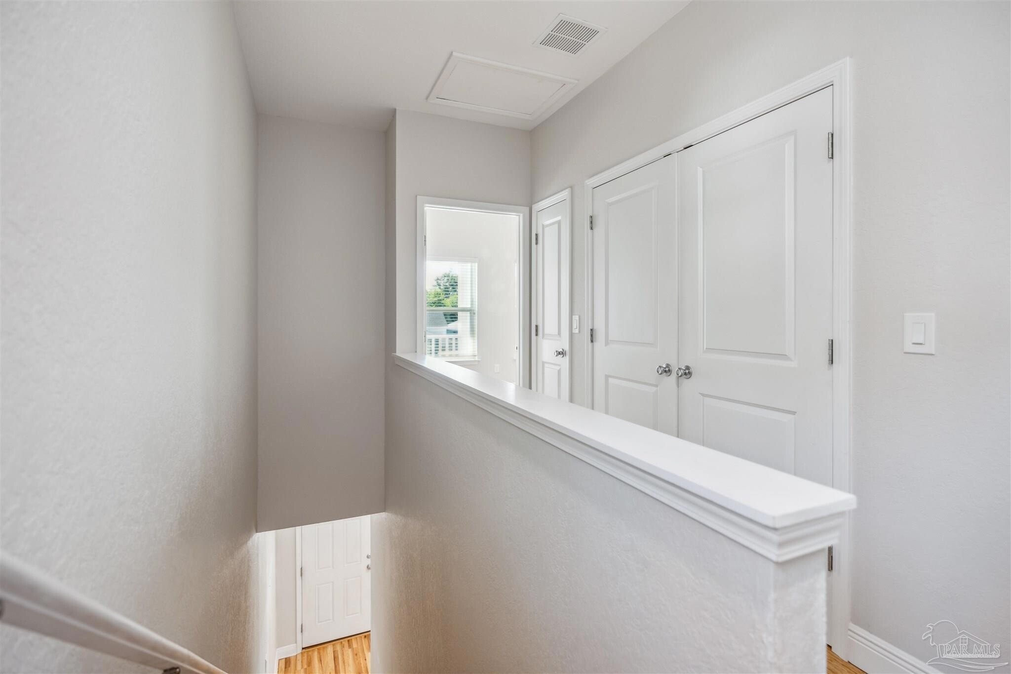 Building Photo - 912 N 8th Ave