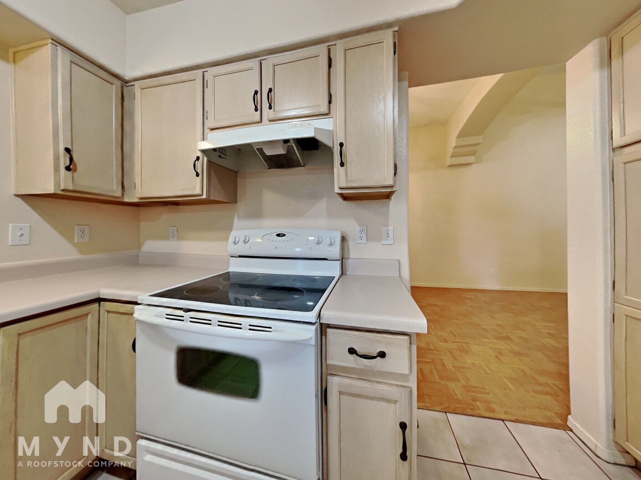 Building Photo - 3696 W Sunglade Dr