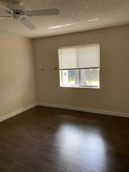 Building Photo - 18595 Egret Way