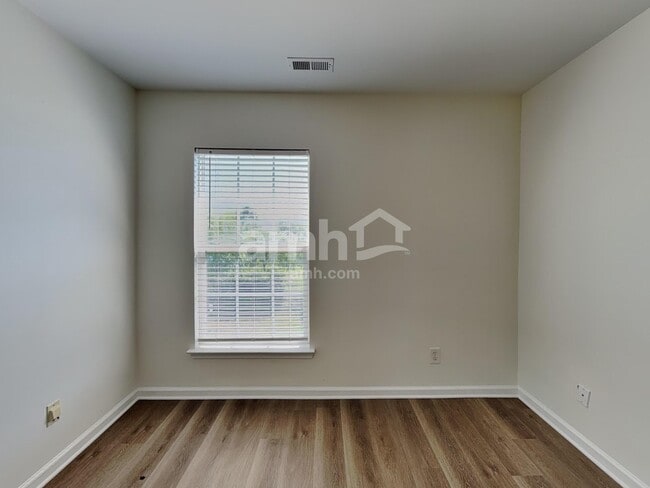 Building Photo - 4513 Sedgewood Ln