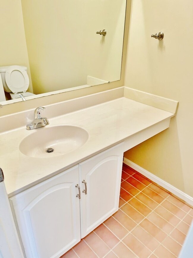 Building Photo - Updated, all brick 3 level townhouse pet friendly townhouse for rent!