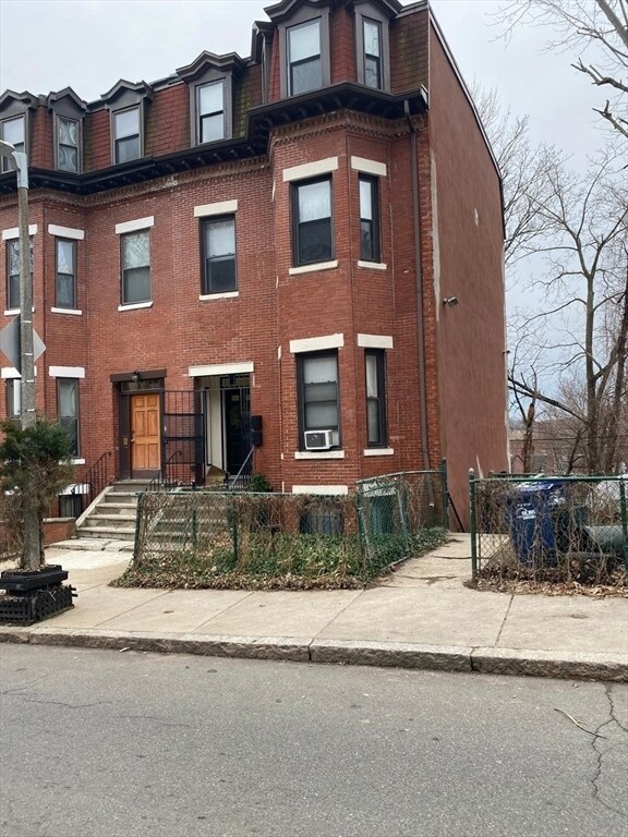 Building Photo - 96 Marcella St