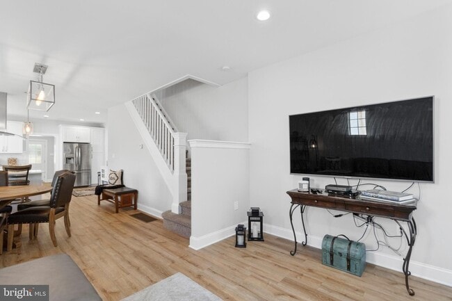 Building Photo - 528 Lower E Valley Forge Rd