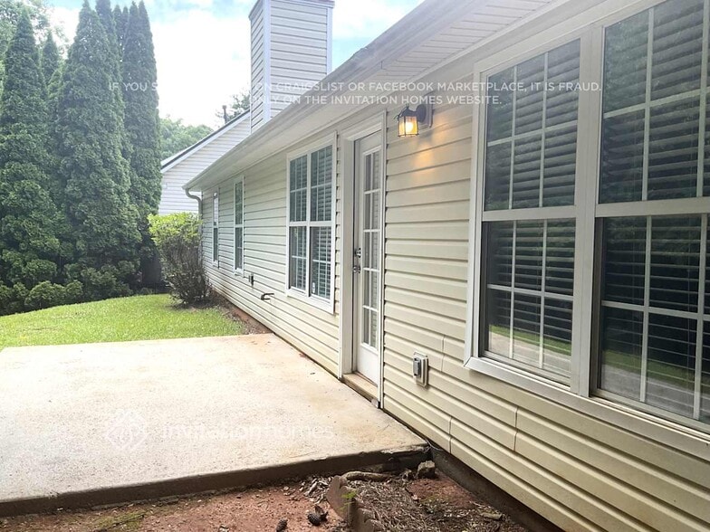 Building Photo - 544 Rivulett Ct