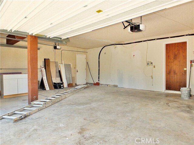 Building Photo - 652 Margo Ave