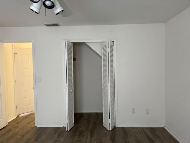 Building Photo - 13731 Markham Ln