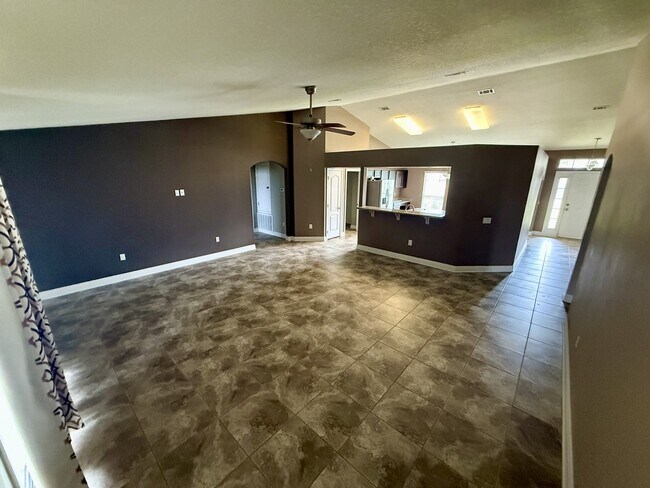 Building Photo - 4415 Mirada Way