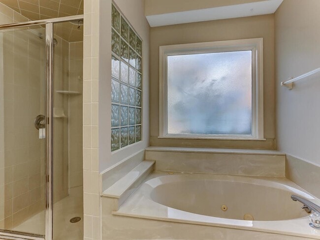 Building Photo - Amelia Island Home w pool