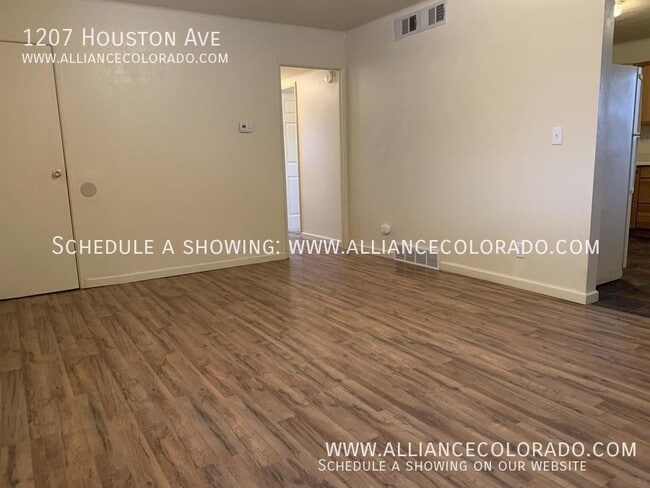 Building Photo - 1207 Houston Ave