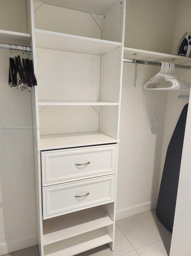 Building Photo - 5350 NW 84th Ave