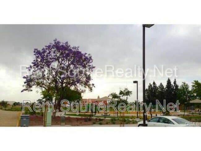 Building Photo - 2038 S Bon View Ave