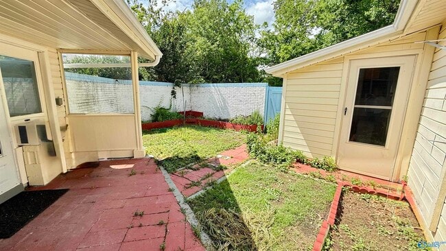 Building Photo - 1217 Catskill Cir SE