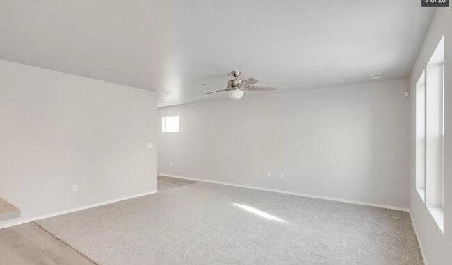 Building Photo - Beautiful brand new 3 bed/2.5 bath home in...