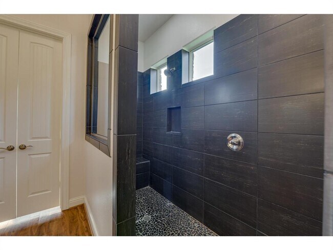 Building Photo - 411 Rocky Coast Dr