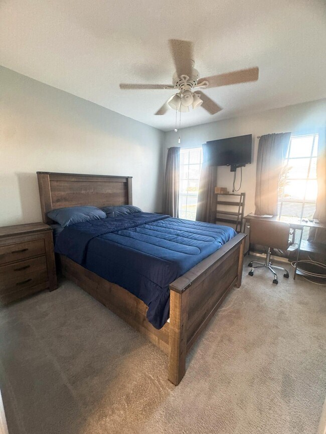 Building Photo - 532 SW Indian Key Dr