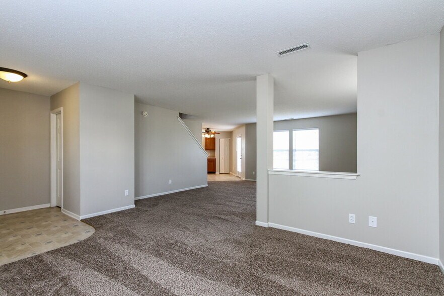 Building Photo - 9996 Olympic Cir