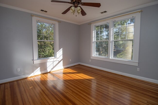 Building Photo - Immediate move-in! Short-term lease! Spacious 4BR/3BA Home Near USC!