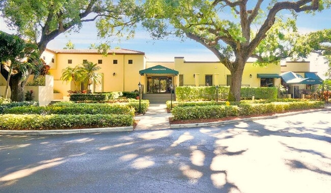 Building Photo - 9501 Seagrape Dr