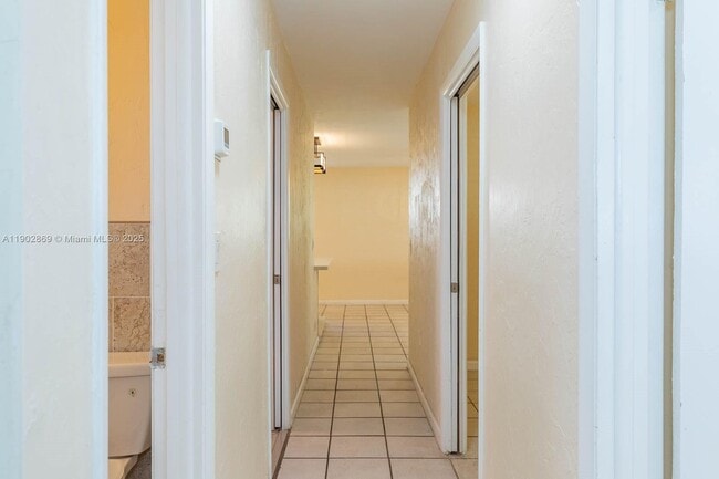 Building Photo - 1010 N 69th Way