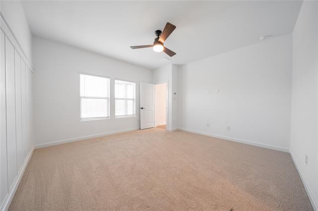 Building Photo - 2217 Maple Cir