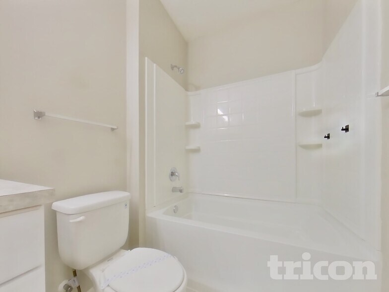 Building Photo - 95 Prairie Falcon Dr