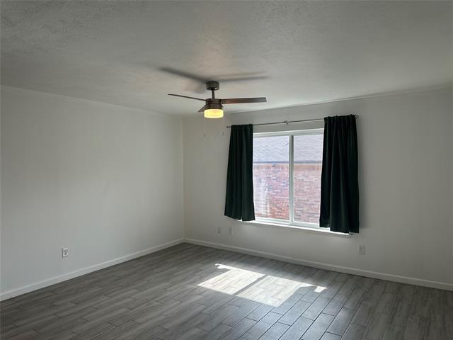 Building Photo - 8087 Meadow Rd