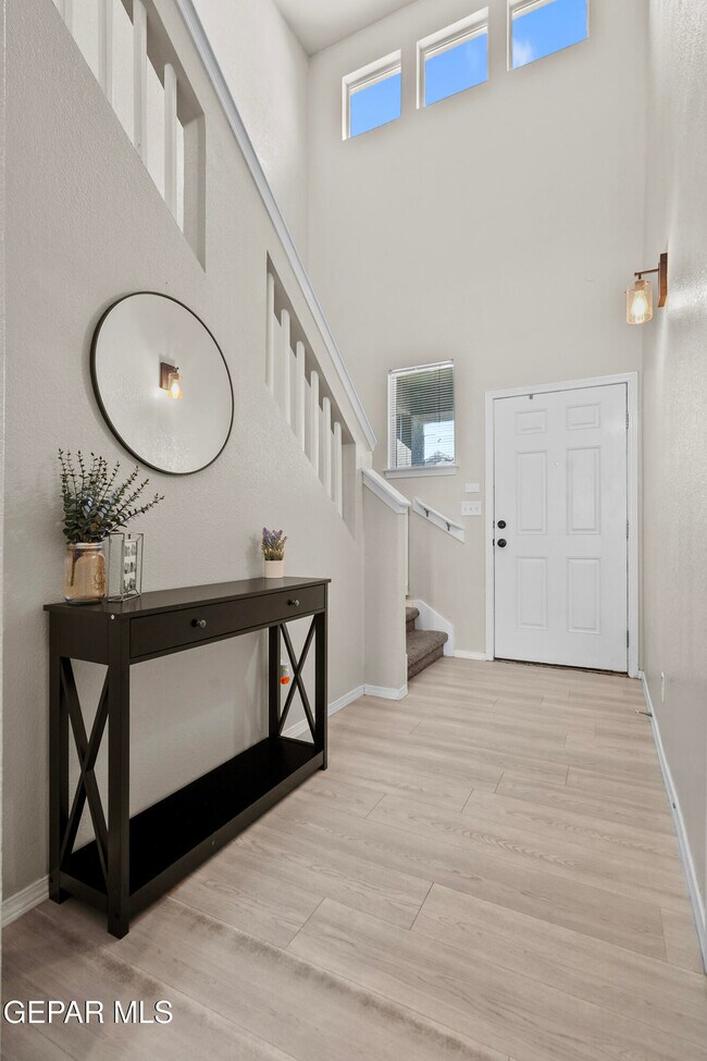 Building Photo - 13514 Bradford St