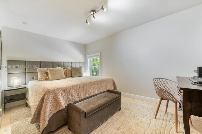 Building Photo - 7401 SW 117th St