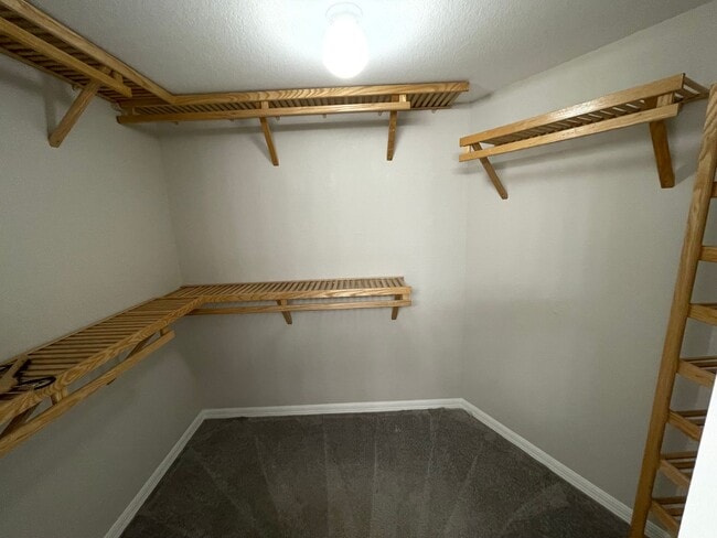 Building Photo - ANNUAL RENTAL - 2 BED/2BATH CONDO - THE MANOR AT MORTON GROVE