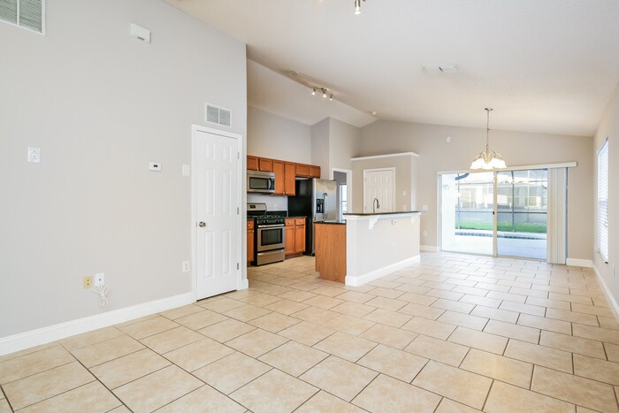 Building Photo - 763 Sonja Cir