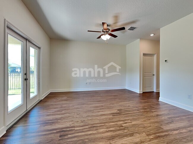 Building Photo - 2134 Saffron Walden Dr