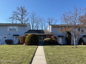 Building Photo - 504 Crawford St