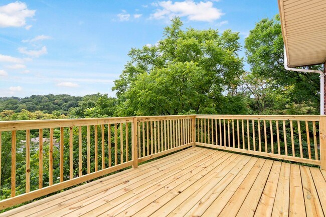 Building Photo - AVAILABLE NOW! Check out this BEATIFULLY RENOVATED 2-bedroom townhome in North Versailles!
