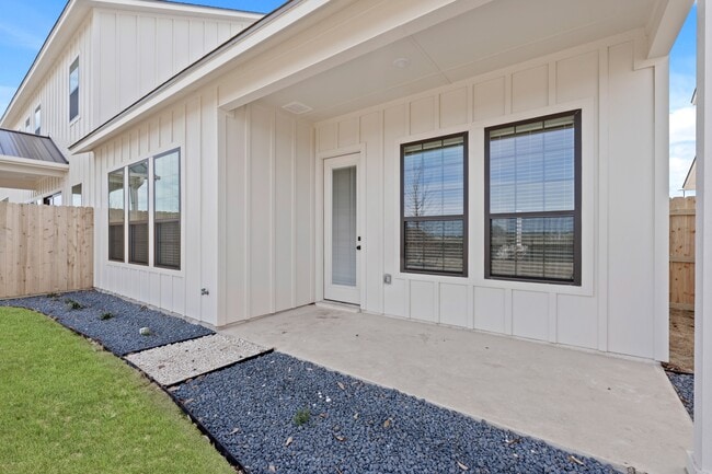 Building Photo - 6712 Abode Ave