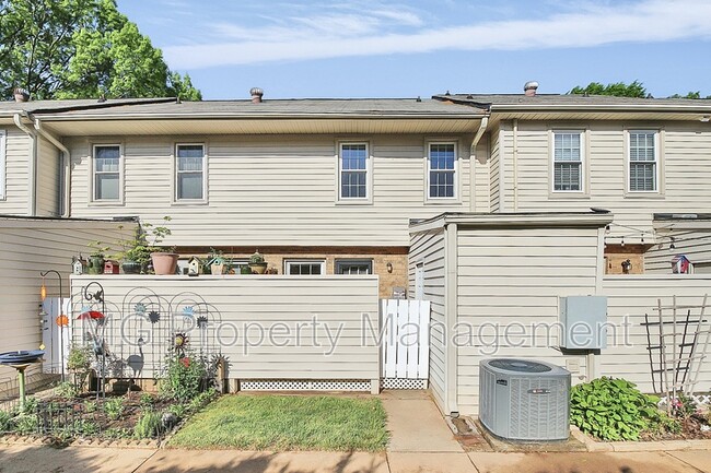 Building Photo - 3726 Park Rd
