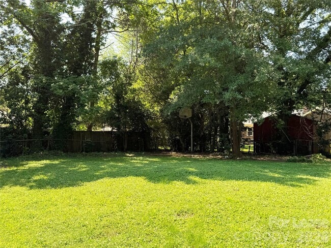 Building Photo - 5016 Vescova Ct