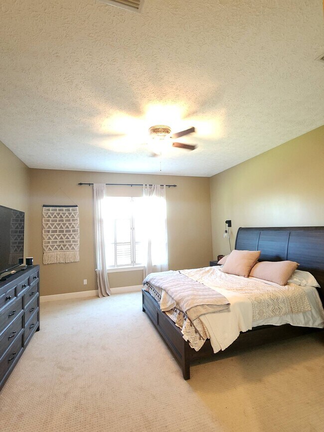 Building Photo - 4630 Delwood View Blvd